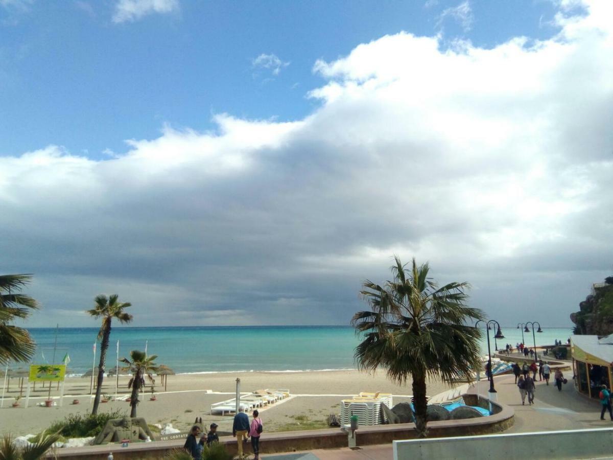 Nuevo Roca Chica, Primera Linea Playa,Torremolinos Dış mekan fotoğraf